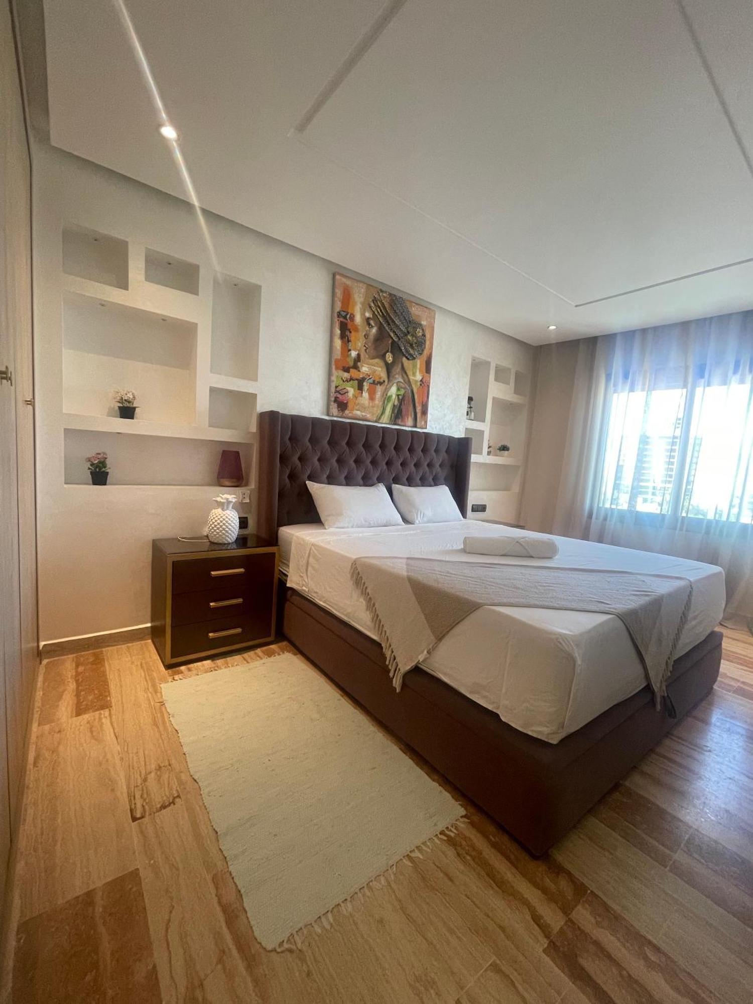 Appartement Trois Chambres, Luxe Et Tranquillite