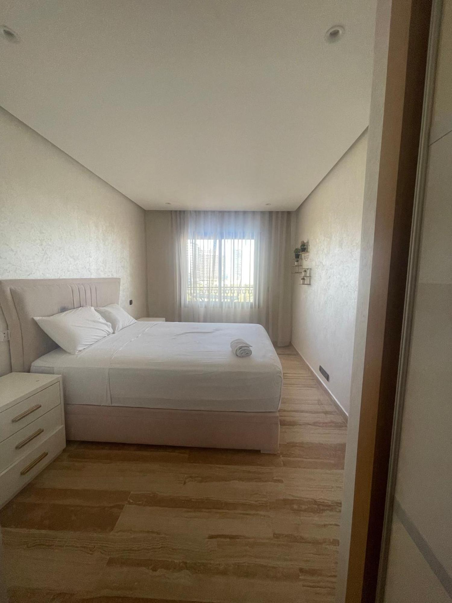 Appartement Trois Chambres, Luxe Et Tranquillite