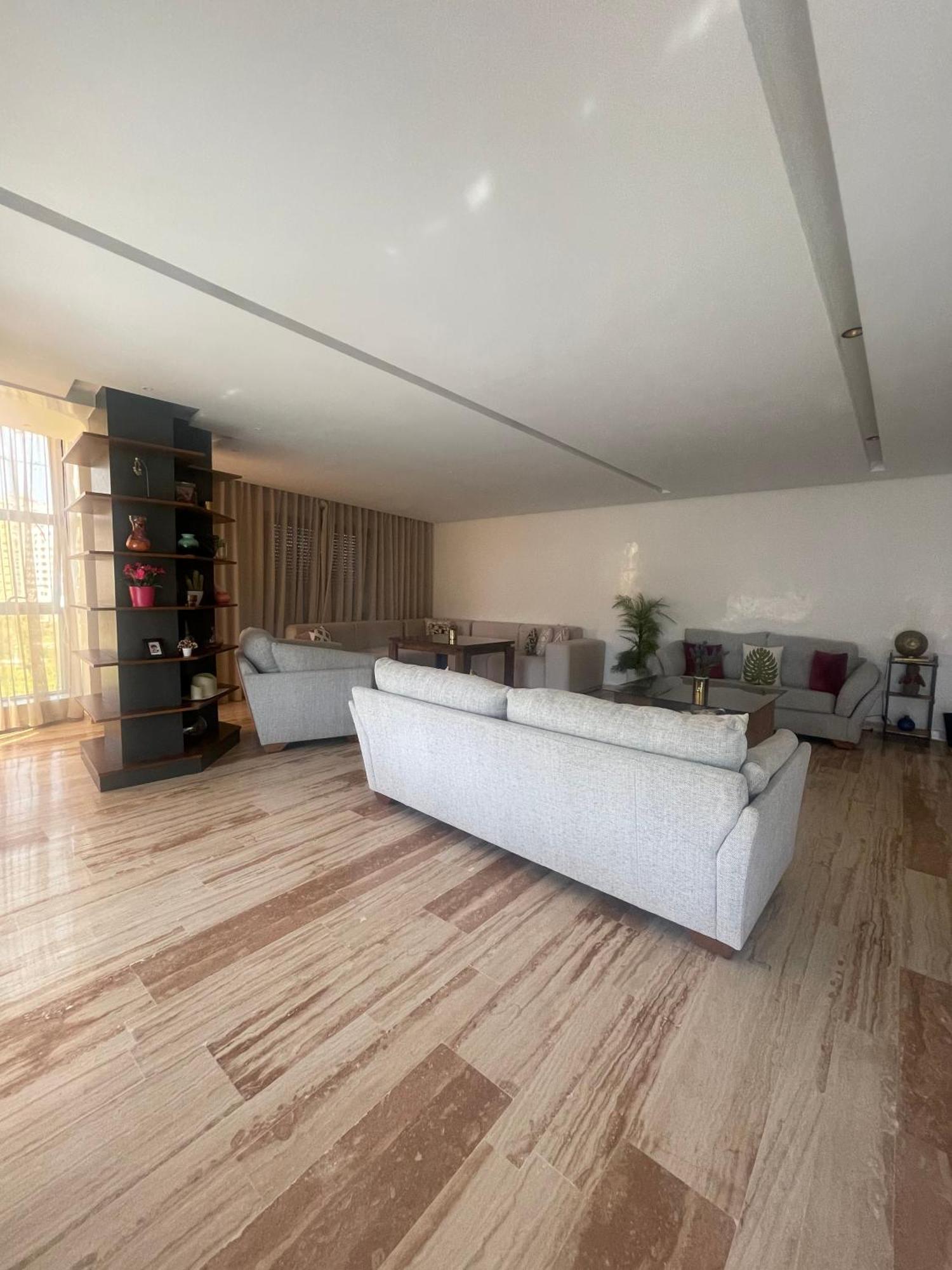 Trois Chambres, Luxe Et Tranquillite Appartement *